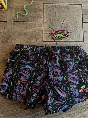 Gecko Hawaii Neon Print Lounge Shorts - Black Neon Green, Purple size XS nwt
